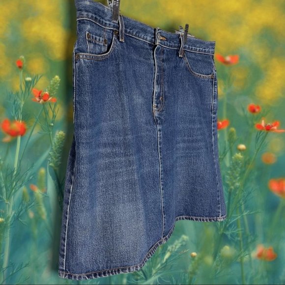 Levi’s Vintage Denim Skirt Size 16 - Picture 2 of 12